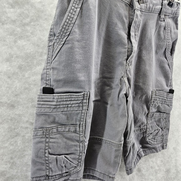 Wrangler Classic Straight Cargo Shorts Gray Youth Boys Sz 14 Regular Adjustable - Picture 2 of 9